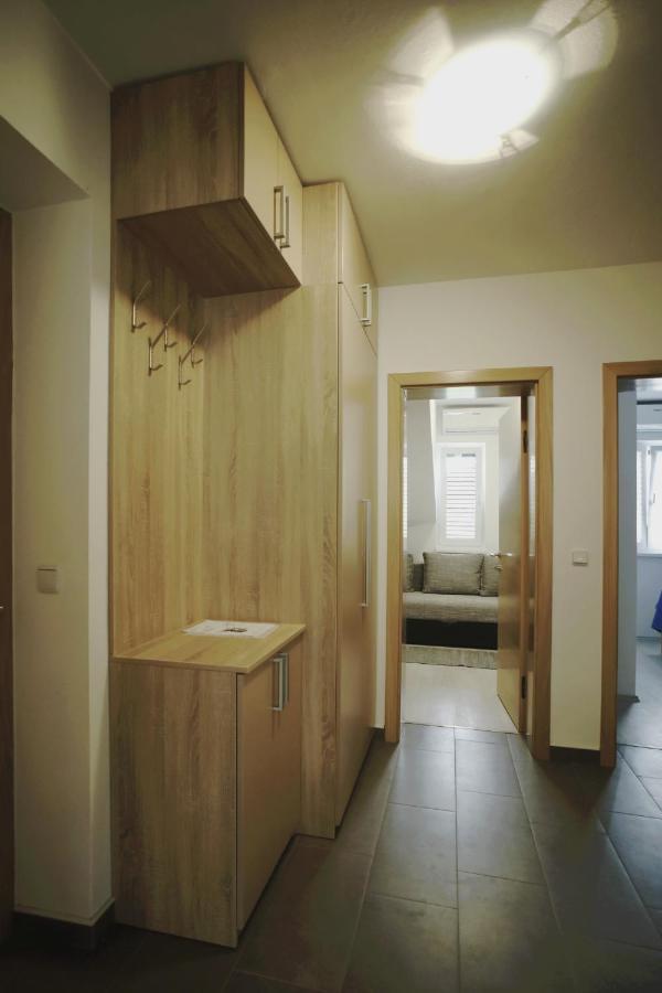 Apartamento Apartman Kovacic Drage Exterior foto